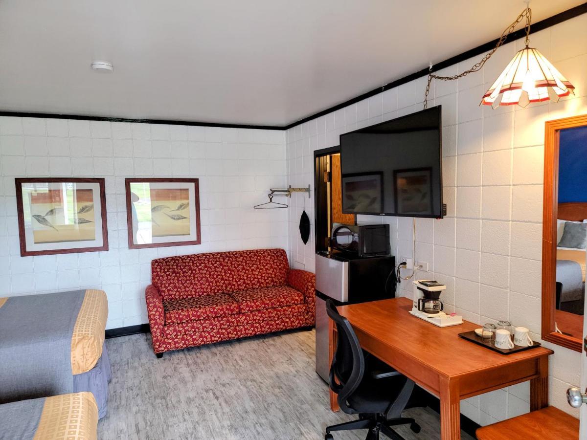 Skyview Motel - Prairie Du Sac エクステリア 写真