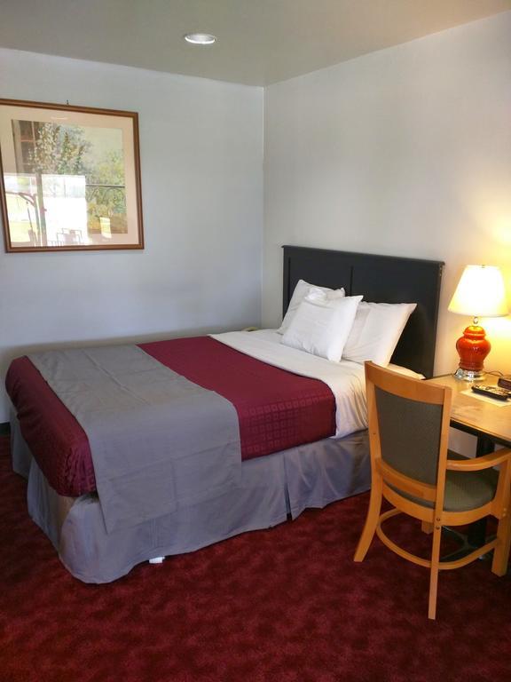 Skyview Motel - Prairie Du Sac 部屋 写真